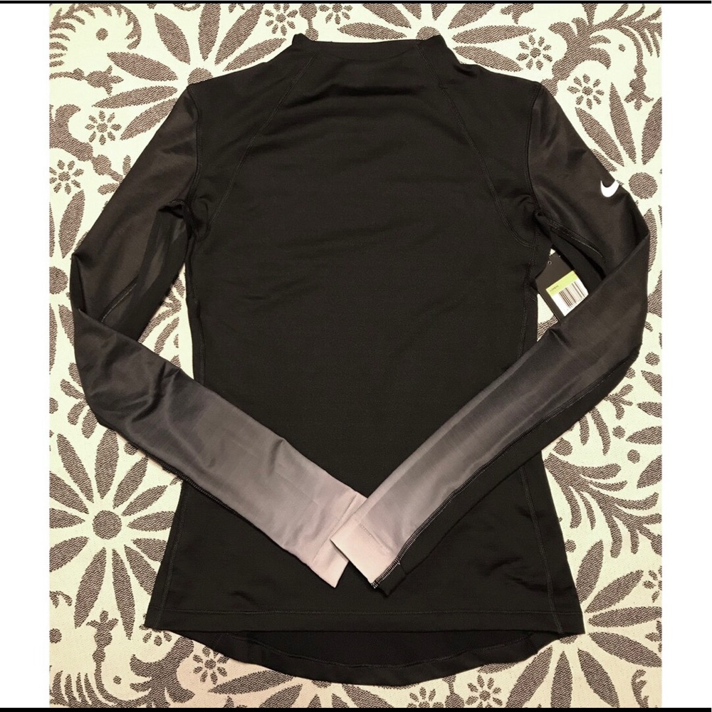 Nike Pro HyperWarm training top